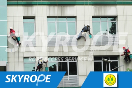 cleaning_rope access_UNJ_01